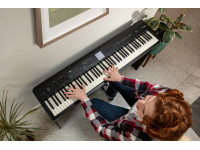 <b>Roland FP-E50 com móvel original Roland KSFE50-BK e pedal sustain Roland DP-10incluídos</b> <b>Roland FP-E50 com móvel original Roland KSFE50-BK e pedal sustain Roland DP-10incluídos</b>